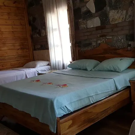 Отель Lafontaine Butik *